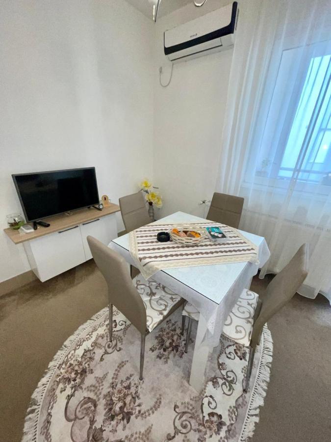 Sladjawing2 Apartment Jagodina Exterior photo